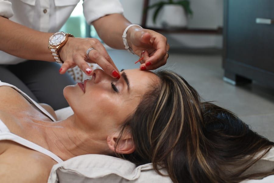 Réflexologie faciale, relâcher les tensions